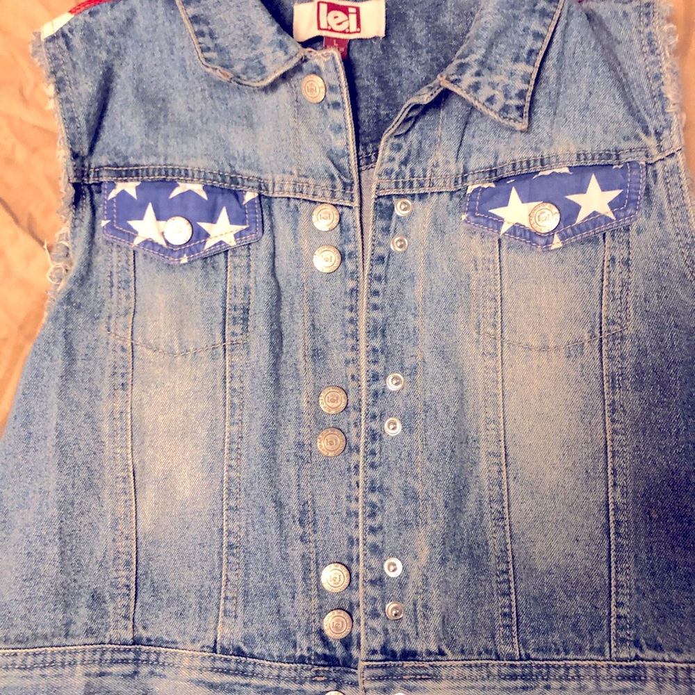 District cropped Jean vest
